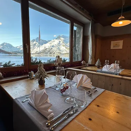 Hotel Ristorante Lagrev 2*