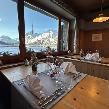 Hotel Ristorante Lagrev 2*