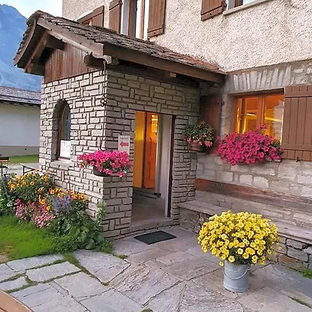 Hotel Ristorante Lagrev Maloja