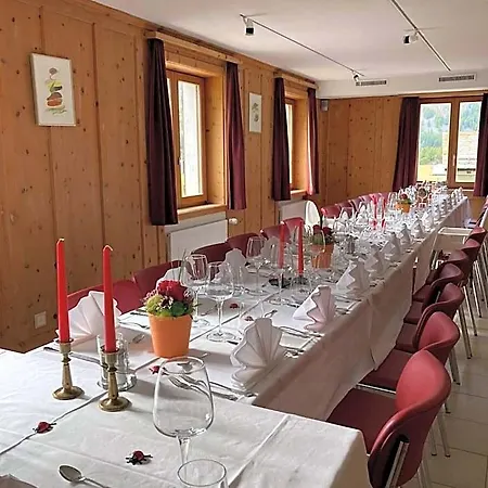 Hotel Ristorante Lagrev 2*