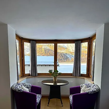 Hotel Ristorante Lagrev Maloja