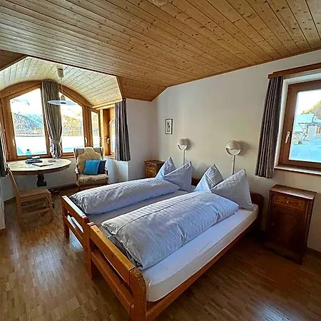 Hotel Ristorante Lagrev