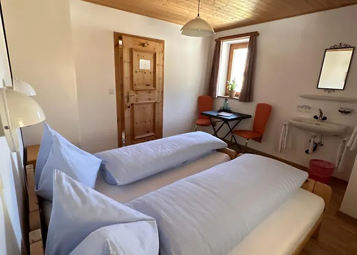 Otel Ristorante Lagrev