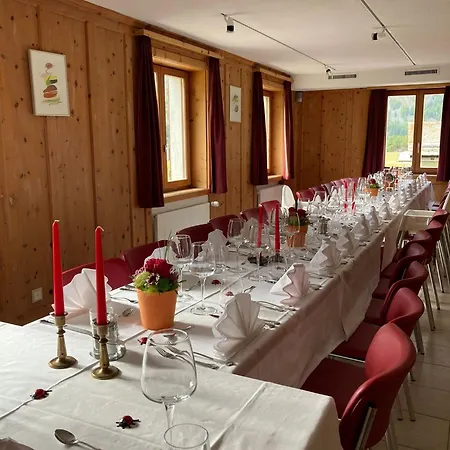 Hotel Ristorante Lagrev