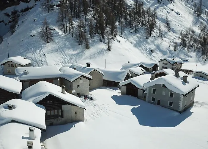 Ristorante Lagrev Отель 2*